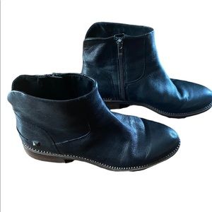 Franco Sorto Black Leather Side Zip Booties
